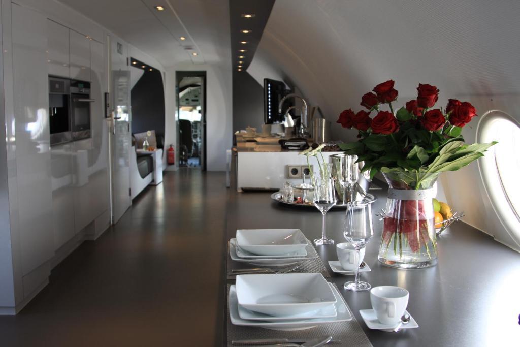 Vliegtuigsuite Teuge Room photo
